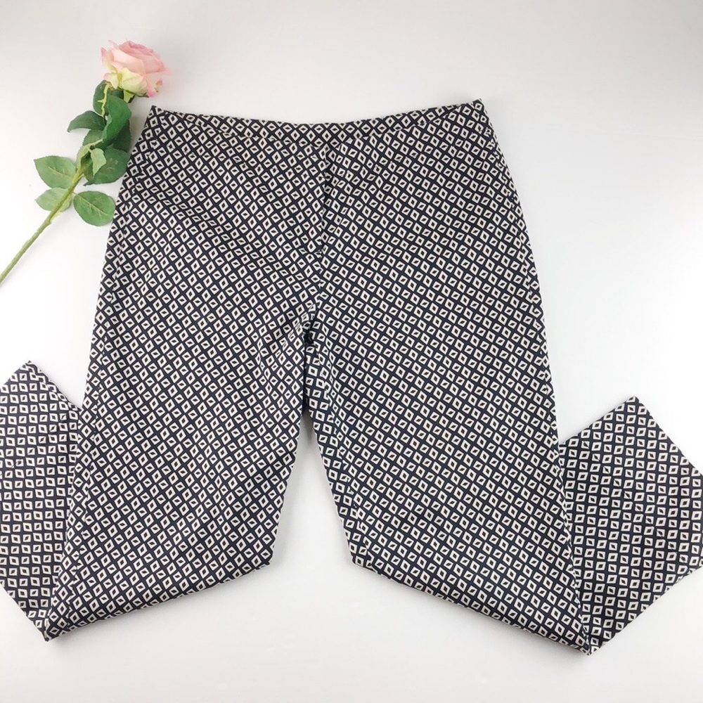 CAbi #877 Geometric Cropped Ankle Dress Pants Sz 8 - Picture 2 of 12